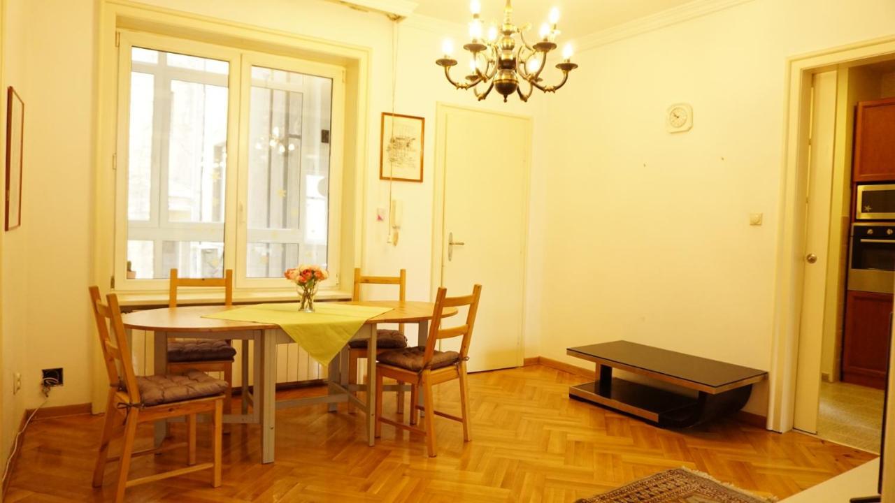 Green Land Apartment Belgrad Exteriör bild